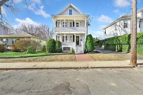 11 Davis St, Easthampton, MA 01027 photo 3