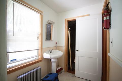 4 Willow St, Worcester, MA 01603 photo 7
