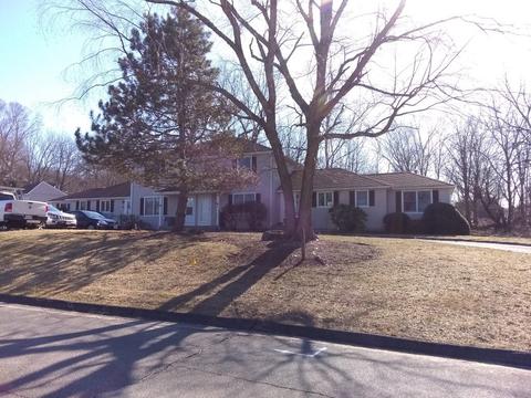 16 Trudeau Dr #1B, Warren, MA 01083 photo 2