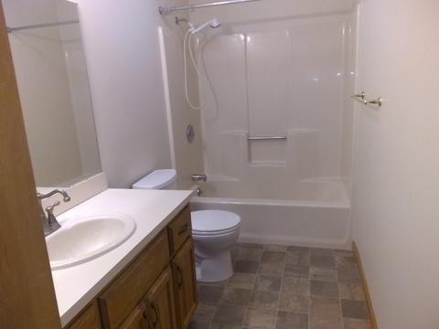 16 Trudeau Dr #1B, Warren, MA 01083 photo 26