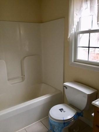 24 Craig St, Springfield, MA 01108 photo 14