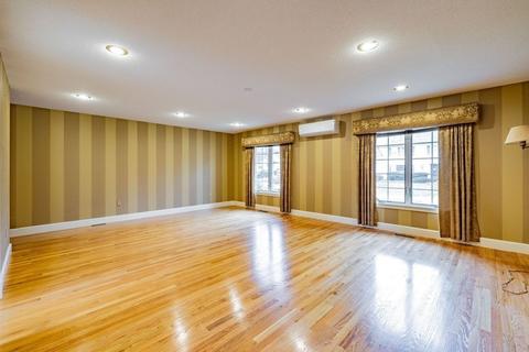 39 Atwater Pl, Springfield, MA 01107 photo 18