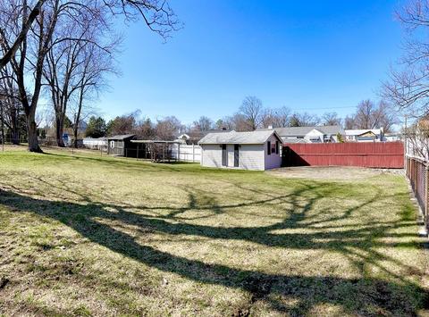 654 Pendleton Ave, Chicopee, MA 01020 photo 7