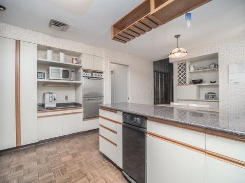 1 Waring Cir, Worcester, MA 01609 photo 17