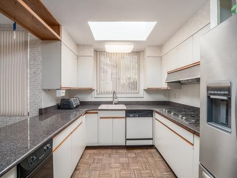 1 Waring Cir, Worcester, MA 01609 photo 15