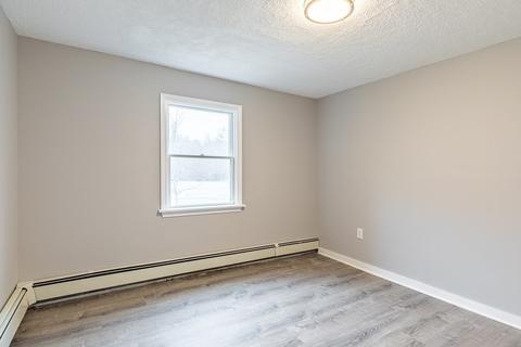 8 Cherry St, Bourne, MA 02532 photo 11