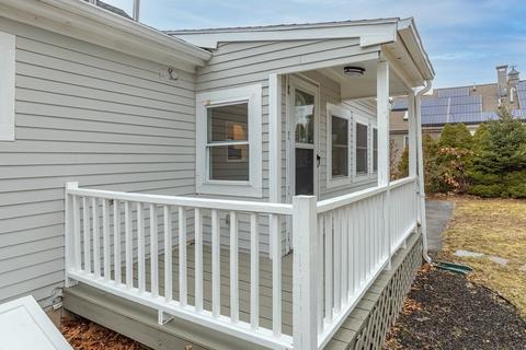 8 Cherry St, Bourne, MA 02532 photo 4
