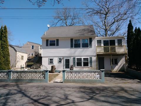 555 Dickinson St, Fall River, MA 02721 photo 1