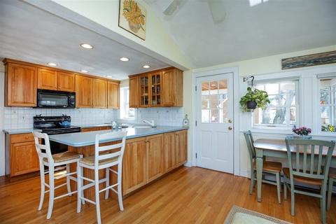 417 Summer Ave, Reading, MA 01867 photo 13