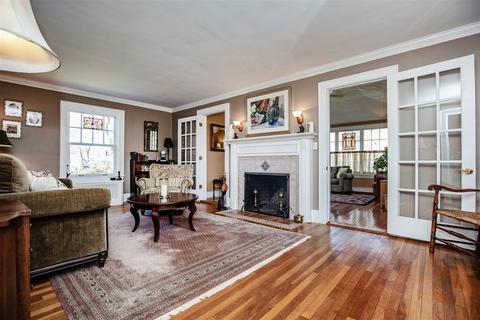 417 Summer Ave, Reading, MA 01867 photo 6