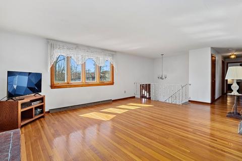 199 Colburn St, Dedham, MA 02026 photo 4