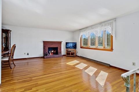 199 Colburn St, Dedham, MA 02026 photo 5