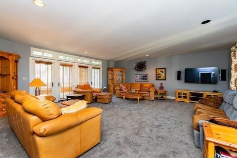 75 Crestview Rd, Milton, MA 02186 photo 15