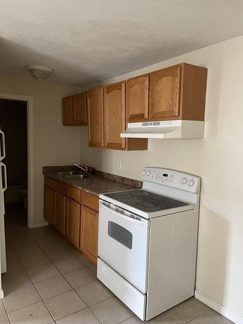 162 Haffards St, Fall River, MA 02723 photo 17