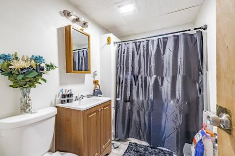 26 Massasoit Pl, Springfield, MA 01107 photo 5