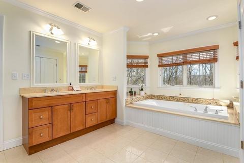 208 Valley Rd, Needham, MA 02492 photo 24
