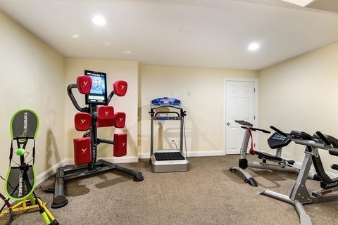 208 Valley Rd, Needham, MA 02492 photo 17
