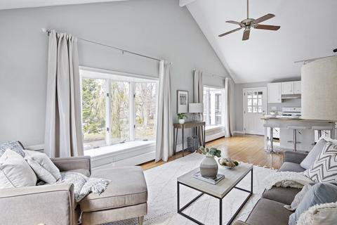 206 West St, Reading, MA 01867 photo 1