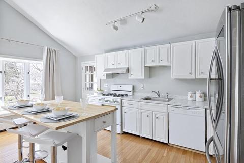 206 West St, Reading, MA 01867 photo 4