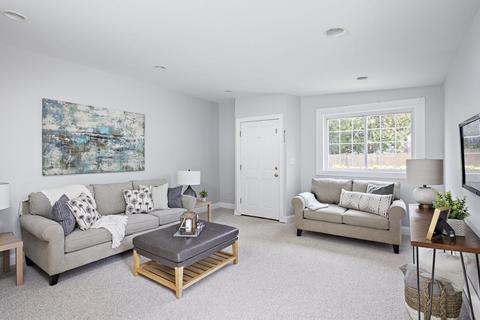 206 West St, Reading, MA 01867 photo 9
