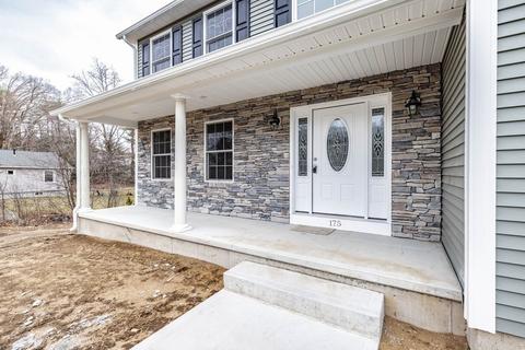 175 Barrington Dr, Springfield, MA 01129 photo 2