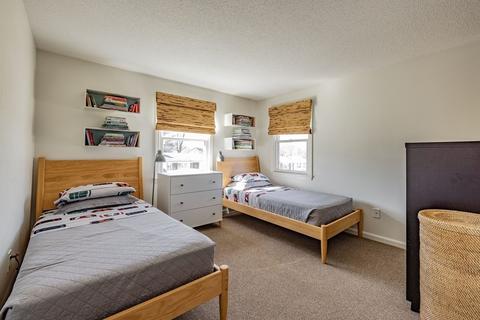 98 Neill Ave, Chicopee, MA 01013 photo 18