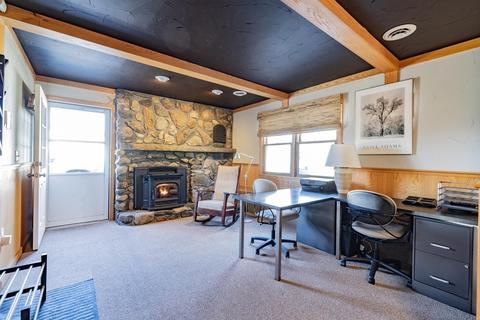 98 Neill Ave, Chicopee, MA 01013 photo 22