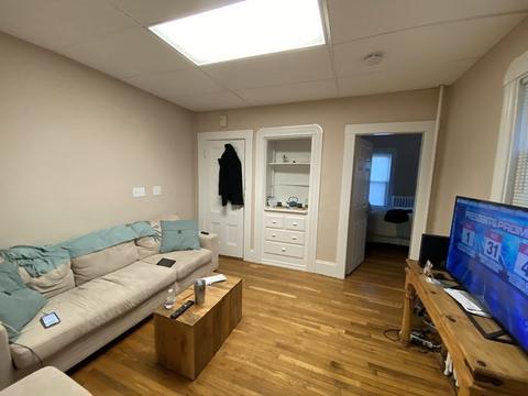 16 Jackson St, Saugus, MA 01906 photo 3