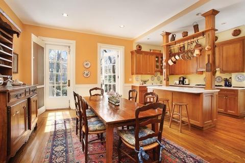 238 Walnut St, Brookline, MA 02445 photo 6