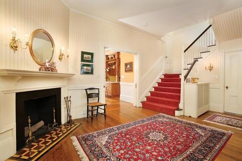238 Walnut St, Brookline, MA 02445 photo 3