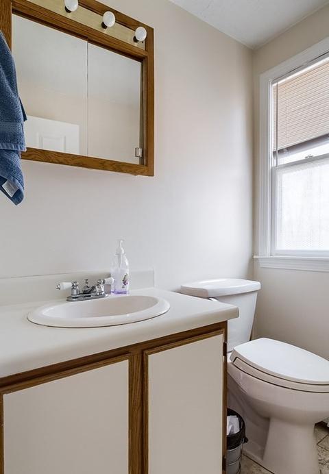 38 Vincent Cir, Worcester, MA 01604 photo 9