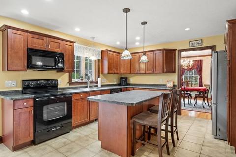 2 Peter J Dr, Townsend, MA 01469 photo 7