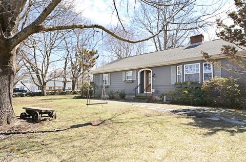 11 Westview Dr, Sutton, MA 01590 photo 2