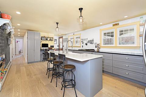 11 Westview Dr, Sutton, MA 01590 photo 9