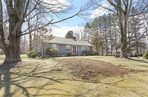 11 Westview Dr, Sutton, MA 01590 photo 3