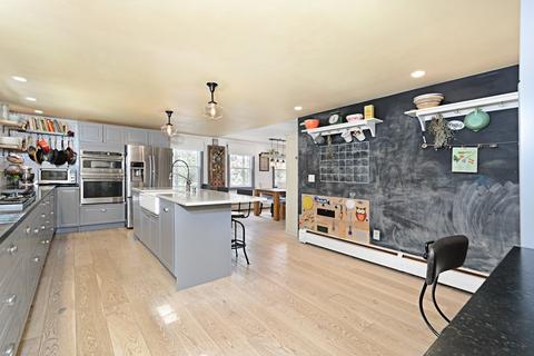 11 Westview Dr, Sutton, MA 01590 photo 5