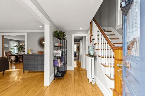 58 Orange St, Reading, MA 01867 photo 2