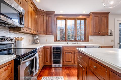 512 Chestnut St, Needham, MA 02492 photo 9