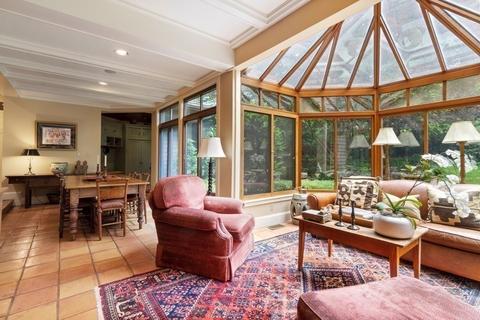 27 Devon Rd, Brookline, MA 02467 photo 9