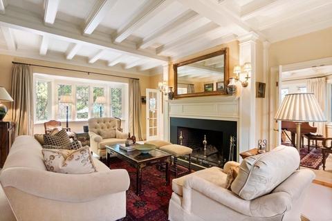 27 Devon Rd, Brookline, MA 02467 photo 1