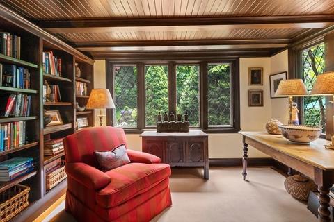 27 Devon Rd, Brookline, MA 02467 photo 7