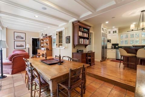 27 Devon Rd, Brookline, MA 02467 photo 8