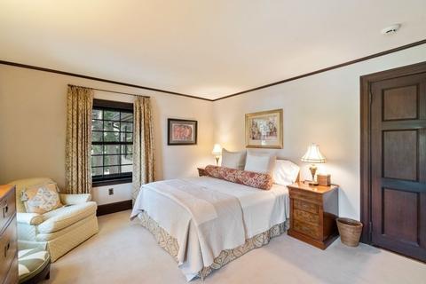 27 Devon Rd, Brookline, MA 02467 photo 17