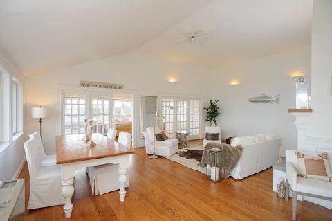 89 E Chop, Oak Bluffs, MA 02572 photo 5