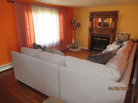 28 Glencoe St, Springfield, MA 01104 photo 12