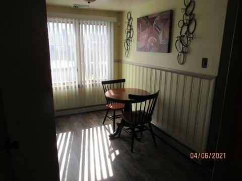 28 Glencoe St, Springfield, MA 01104 photo 11