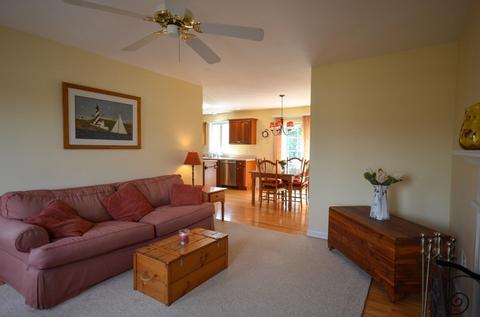 27 Peach Tree Dr, Sutton, MA 01590 photo 10