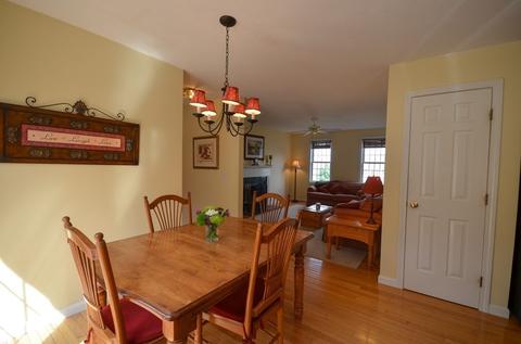27 Peach Tree Dr, Sutton, MA 01590 photo 8