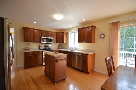 27 Peach Tree Dr, Sutton, MA 01590 photo 6