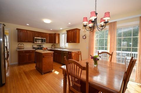 27 Peach Tree Dr, Sutton, MA 01590 photo 5